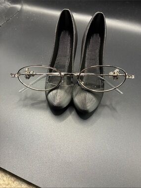 🔥 My rock Women’s Silver Oval Rhinestone Frame Reading Glasses